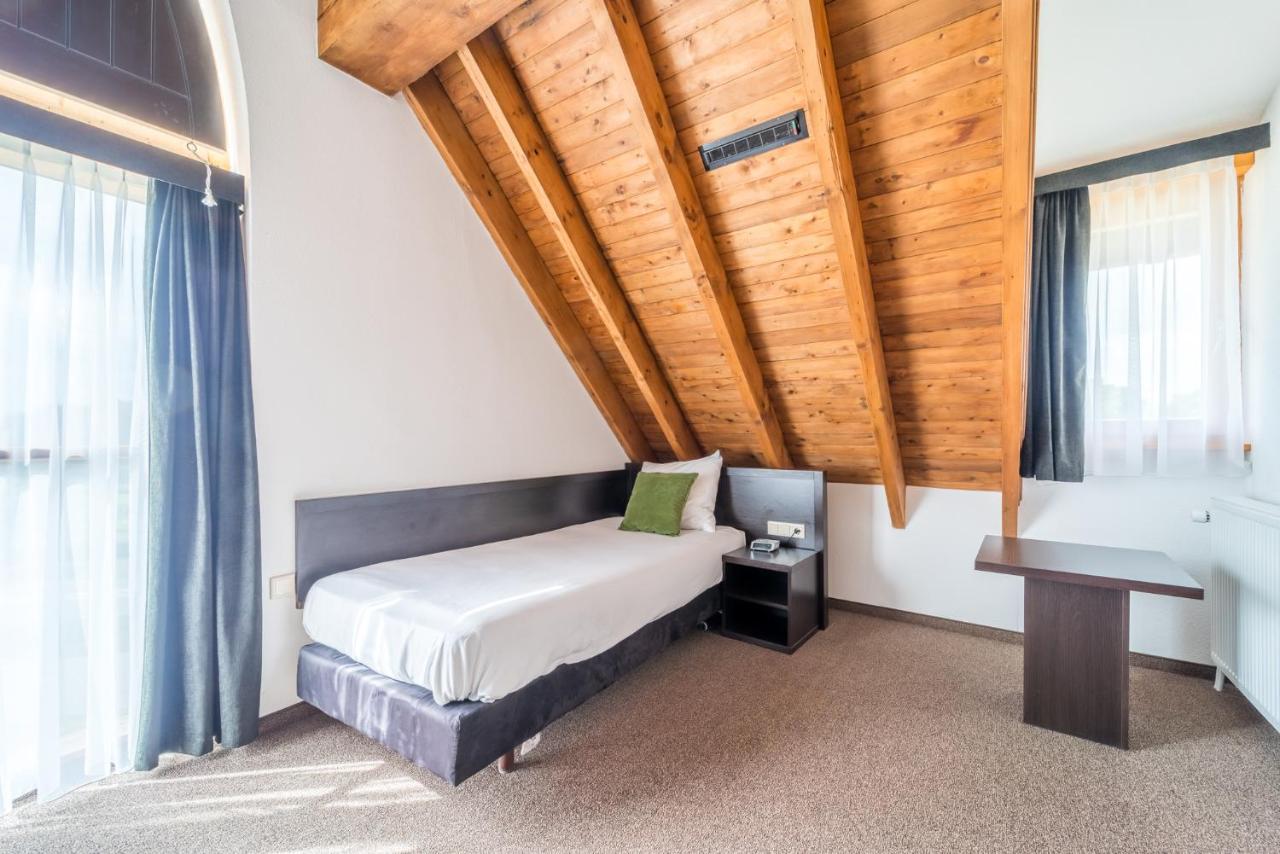 Hotel Inn Salland 拉尔特 外观 照片